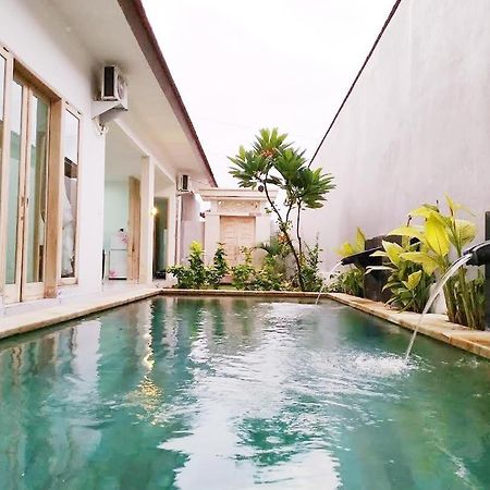 Villa Santika Banjar  Exterior foto